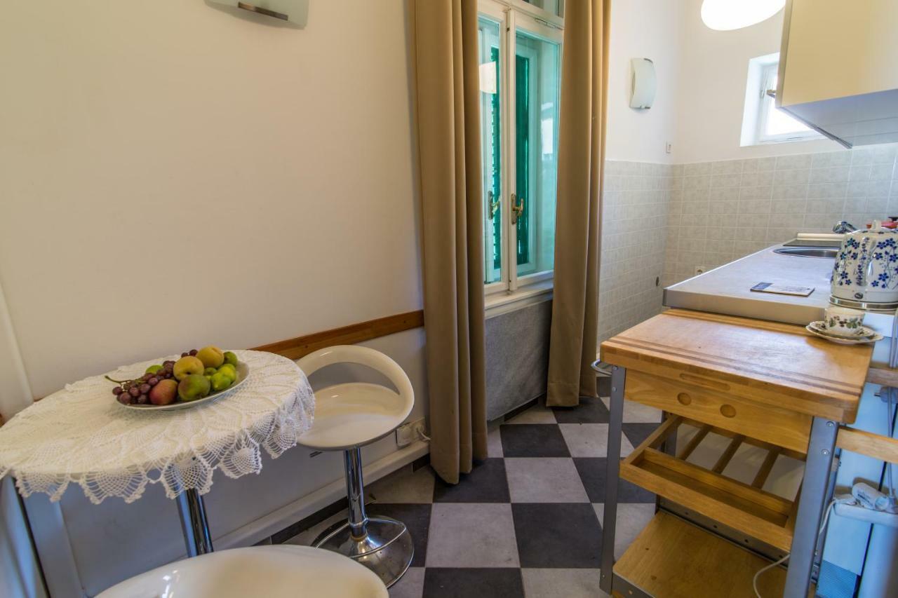 Penthouse And Piano Nobile Prkg Wifi Garden Near Beach Away From Roads Opatija Exterior foto
